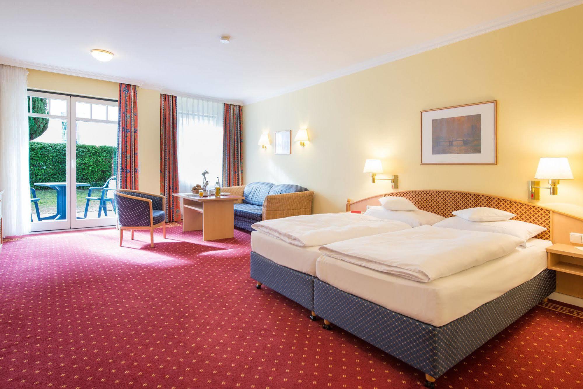 Aparthotel Kuehlungsborn, Villa Am Konzertgarten Екстериор снимка