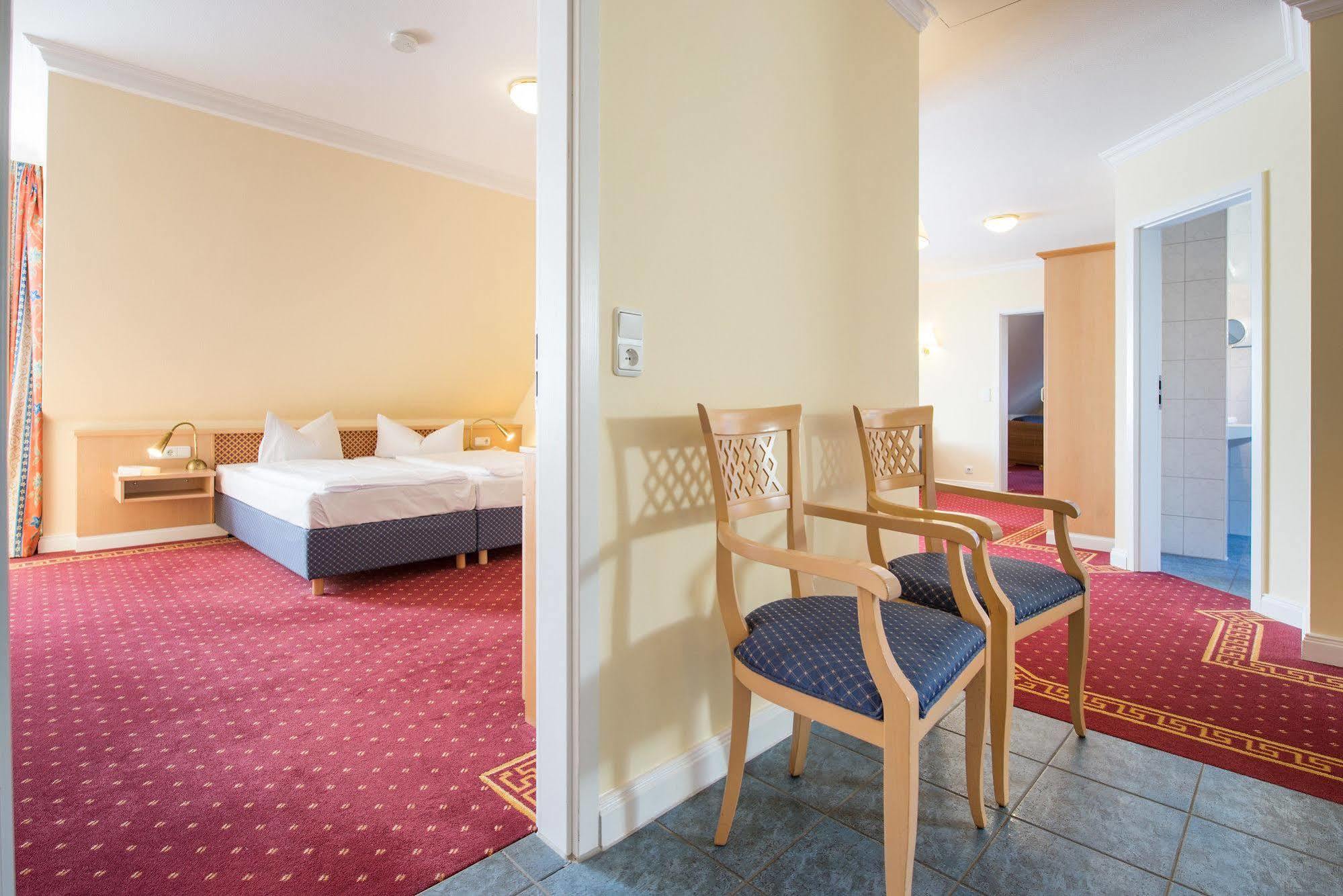 Aparthotel Kuehlungsborn, Villa Am Konzertgarten Екстериор снимка