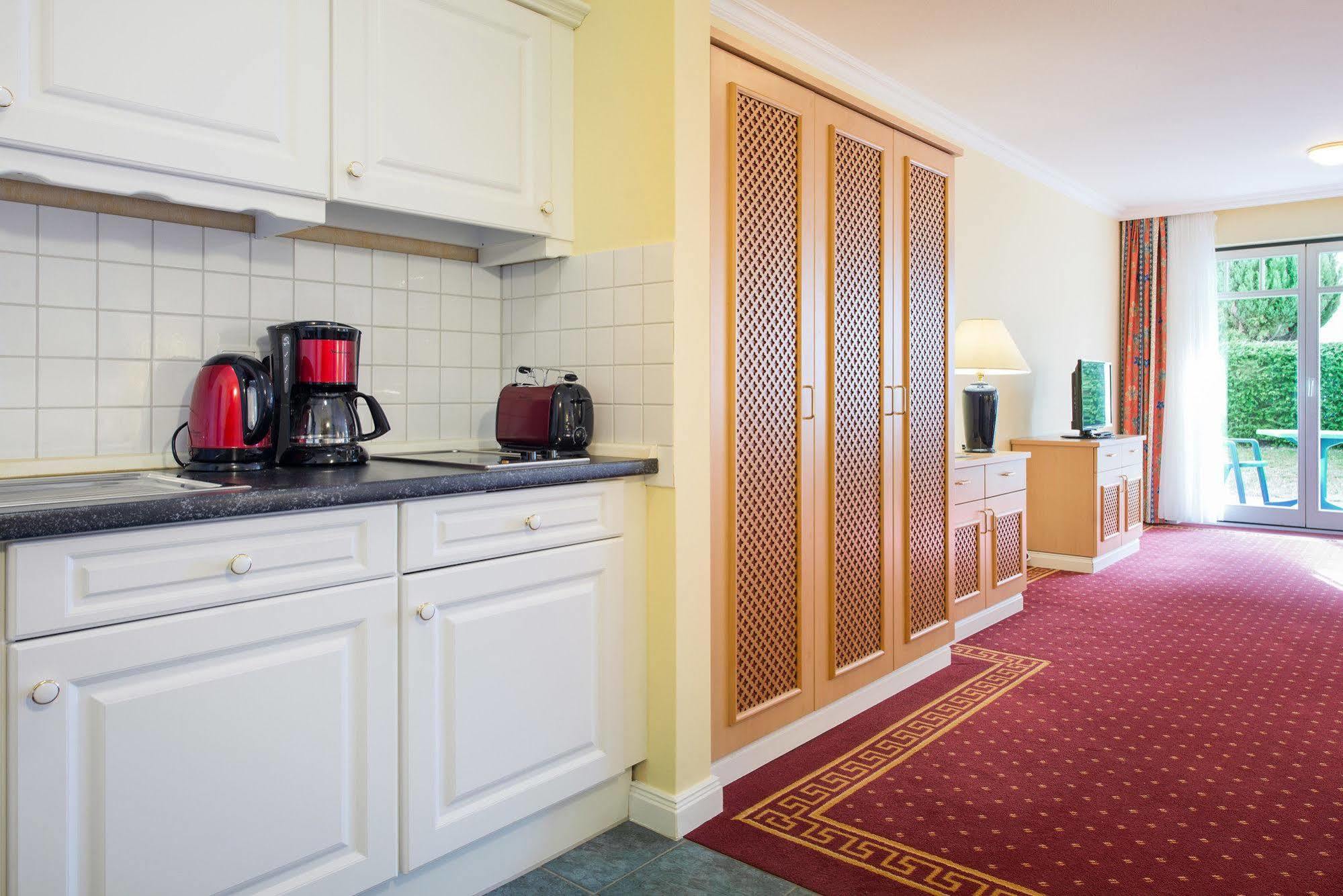 Aparthotel Kuehlungsborn, Villa Am Konzertgarten Екстериор снимка