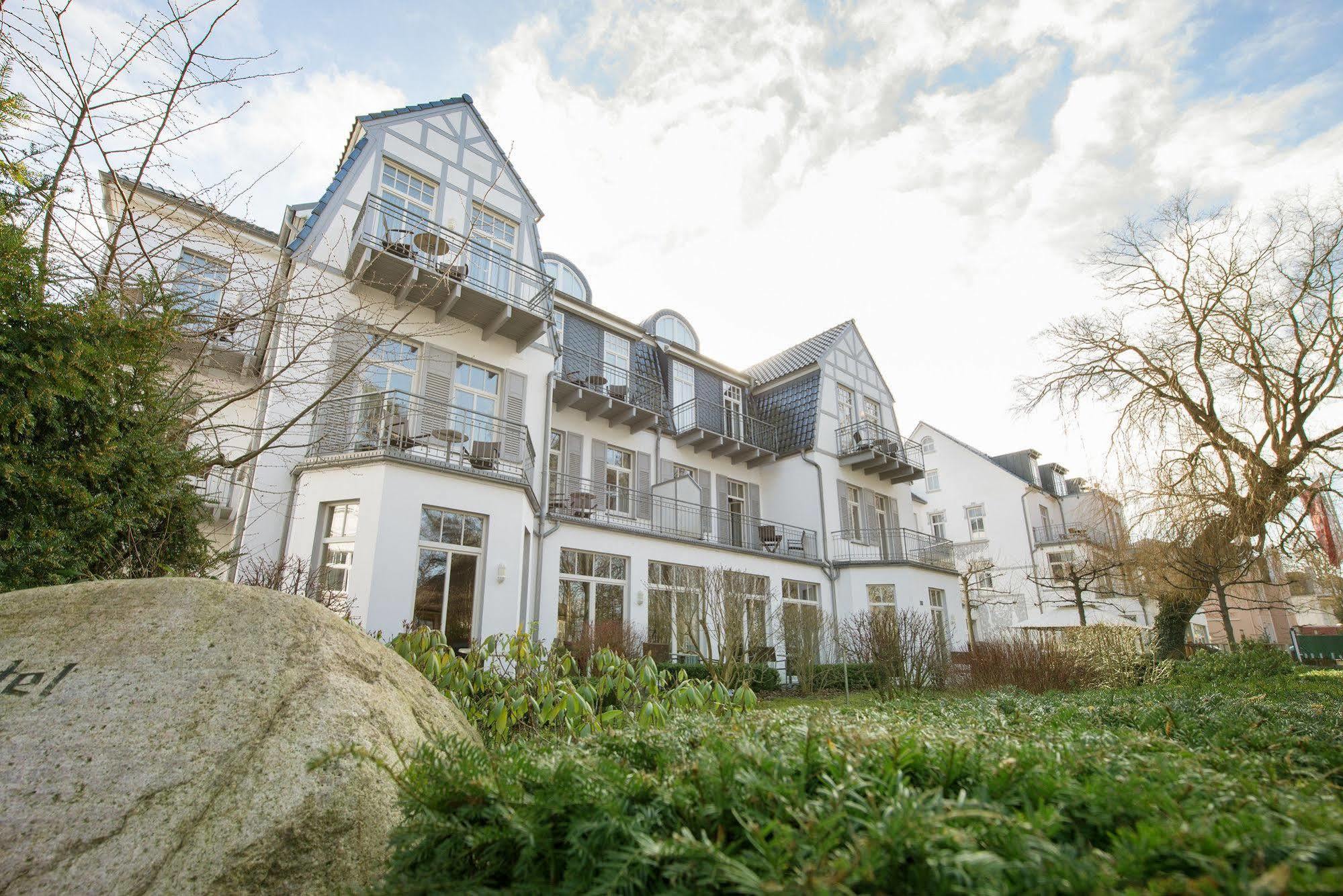 Aparthotel Kuehlungsborn, Villa Am Konzertgarten Екстериор снимка
